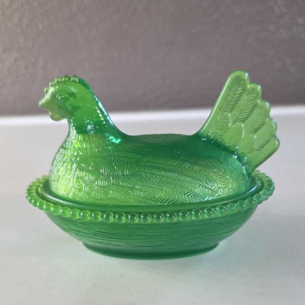 Green Resin Hen Covered Dish